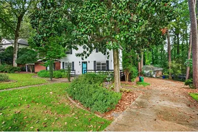 2447 E Osborne Road NE, Atlanta, GA 30319 - Photo 2