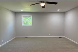 65 W Meadowcliff Cir, Carrollton, GA 30116 - Photo 18