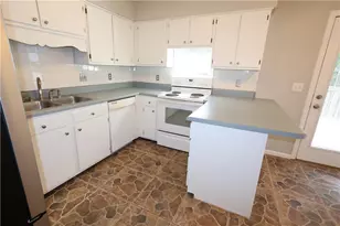 3946 Blake Ct NW, Kennesaw, GA 30144 - Photo 8