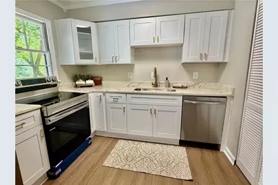 6700 Roswell Road #11D, Atlanta, GA 30328 - Photo 10