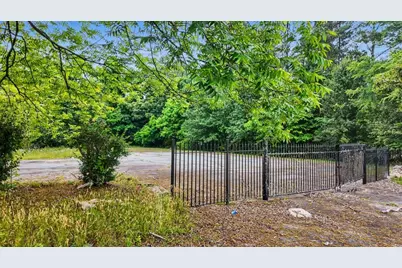 945 S Hairston Road, Stone Mountain, GA 30088 - Photo 2