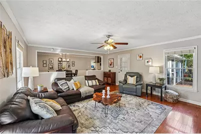 1075 Wesley Park Drive SW, Marietta, GA 30064 - Photo 8