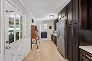 1075 Wesley Park Dr SW, Marietta, GA 30064 - Photo 16