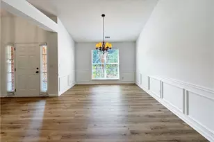 3385 Stoneleigh Run Dr, Buford, GA 30519 - Photo 6
