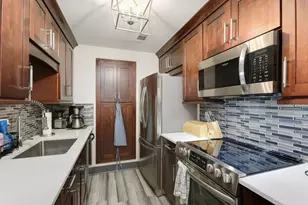 24212 Plantation Dr NE, Atlanta, GA 30324 - Photo 6