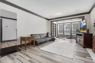 24212 Plantation Dr NE, Atlanta, GA 30324 - Photo 4
