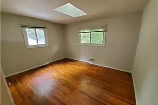 1153 Ogilvie Dr NE, Atlanta, GA 30324 - Photo 16