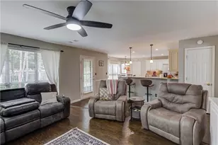 2552 Crofton Ct, Suwanee, GA 30024 - Photo 8