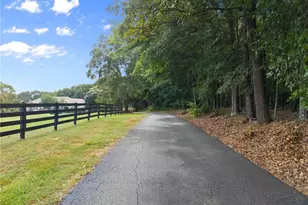 4290 Waterworks Rd, Jefferson, GA 30549 - Photo 14