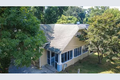 2069 Bolton Road NW, Atlanta, GA 30318 - Photo 6