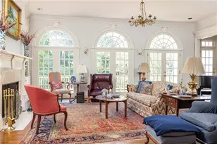 1696 W Wesley Rd NW, Atlanta, GA 30327 - Photo 12