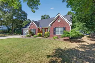144 Feldspar Dr, Jefferson, GA 30549 - Photo 2