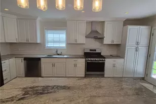 709 Sunny Field Ln, Lawrenceville, GA 30043 - Photo 10