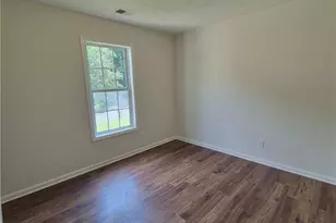 709 Sunny Field Ln, Lawrenceville, GA 30043 - Photo 16