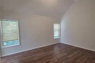 709 Sunny Field Ln, Lawrenceville, GA 30043 - Photo 12