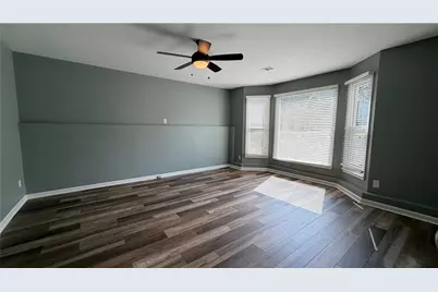 142 Clubhouse Drive NW, Kennesaw, GA 30144 - Photo 4