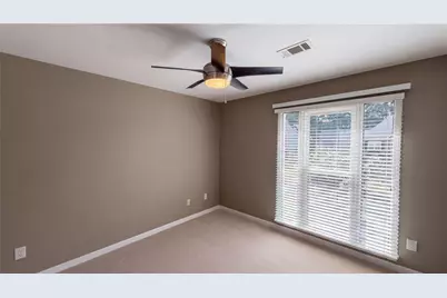 142 Clubhouse Drive NW, Kennesaw, GA 30144 - Photo 10
