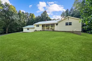 109 Lakeview Cir, Cumming, GA 30040 - Photo 2