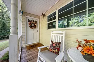 109 Lakeview Cir, Cumming, GA 30040 - Photo 4