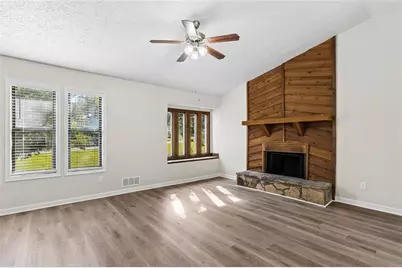 1015 Malibu Drive, Marietta, GA 30066 - Photo 6