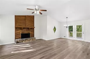 1015 Malibu Dr, Marietta, GA 30066 - Photo 4