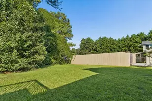 1015 Malibu Dr, Marietta, GA 30066 - Photo 24