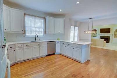 5001 Staverly Lane NW, Peachtree Corners, GA 30092 - Photo 14