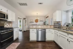 10845 Willow Meadow Cir, Alpharetta, GA 30022 - Photo 12