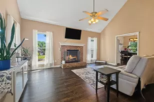 10845 Willow Meadow Cir, Alpharetta, GA 30022 - Photo 4