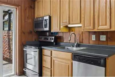 800 Glenairy Drive, Atlanta, GA 30328 - Photo 24