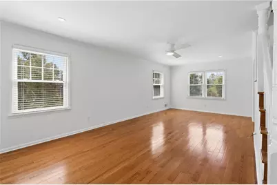 800 Glenairy Drive, Atlanta, GA 30328 - Photo 8