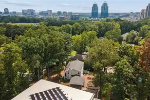 800 Glenairy Dr, Sandy Springs, GA 30328 - Photo 32