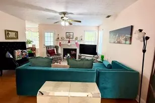 5280 Harbins Point Ln NW, Lilburn, GA 30047 - Photo 10