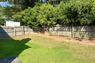 5280 Harbins Point Ln NW, Lilburn, GA 30047 - Photo 4