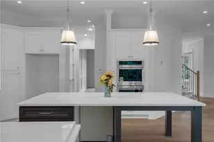 1886 Timothy Dr NE, Atlanta, GA 30329 - Photo 38