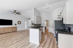 953 Jefferson Walk Cir, Jefferson, GA 30549 - Photo 16