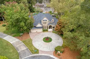 125 Claridge Dr, Atlanta, GA 30342 - Photo 2