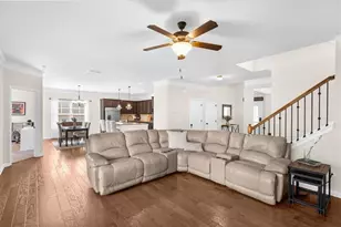 4020 Raccoon Ln, Cumming, GA 30028 - Photo 8