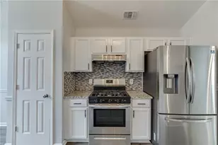 8860 Creekstone Pl, Gainesville, GA 30506 - Photo 12