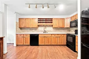 3776 Ashford Lake Ct NE, Brookhaven, GA 30319 - Photo 8