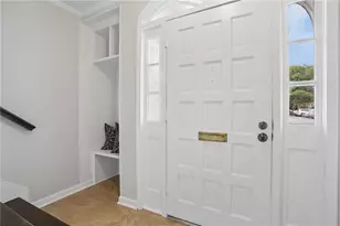 11 Scotland Pl NW, Atlanta, GA 30318 - Photo 2