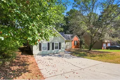1586 Elizabeth Lane, Hampton, GA 30228 - Photo 2