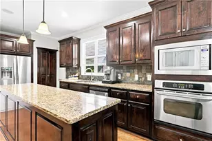 8915 Maple Run Trail, Cumming, GA 30506 - Photo 6