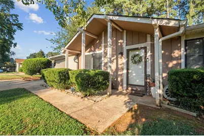 447 Summerville Drive NW, Lawrenceville, GA 30046 - Photo 2