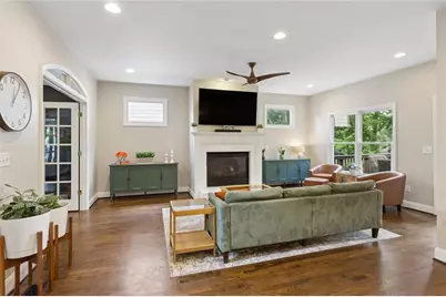 2241 Harry Brooks Drive NW, Atlanta, GA 30318 - Photo 2