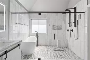 2241 Harry Brooks Dr N W, Atlanta, GA 30318 - Photo 34