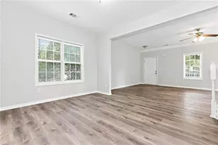 818 Woods Dr NW, Atlanta, GA 30318 - Photo 2