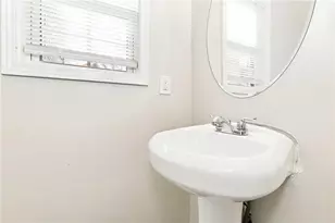 818 Woods Dr NW, Atlanta, GA 30318 - Photo 14