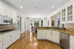 9835 Autry Falls Dr, Johns Creek, GA 30022 - Photo 10