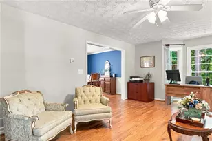 5821 Silverthorn Dr, Flowery Branch, GA 30542 - Photo 12